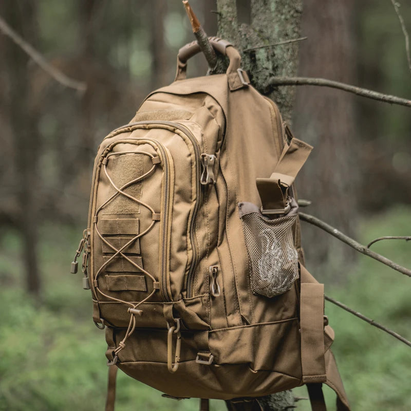 LQARMY Outdoor Tactical Backpack Large Capacity for Hiking and Travel
