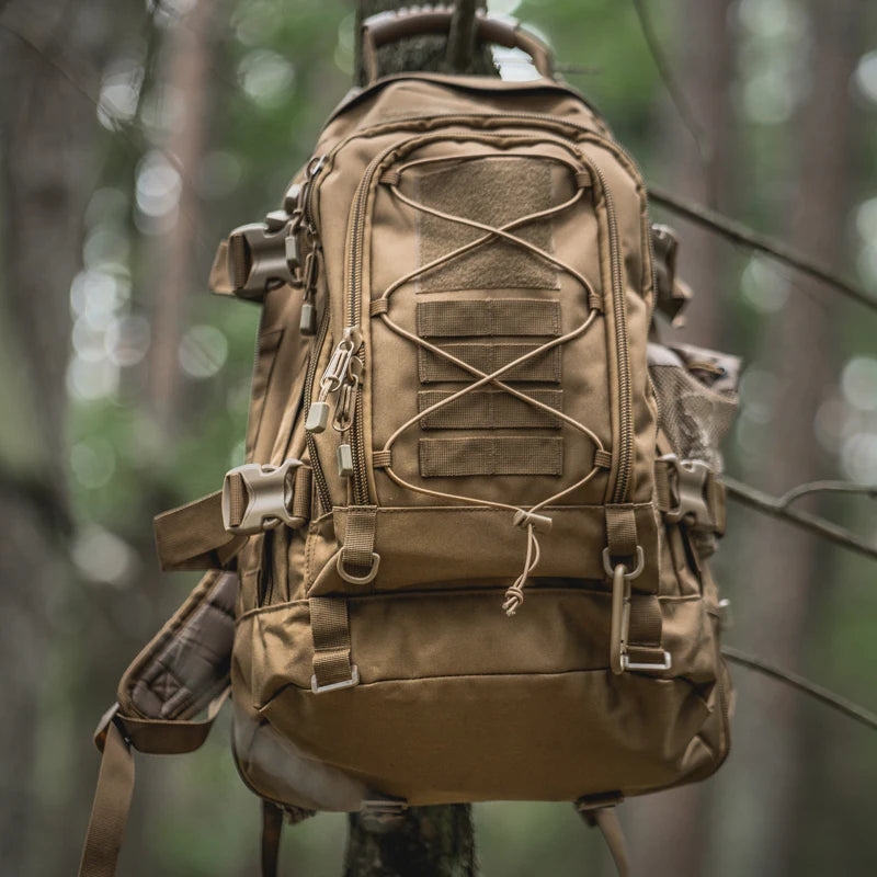 LQARMY Outdoor Tactical Backpack Large Capacity for Hiking and Travel